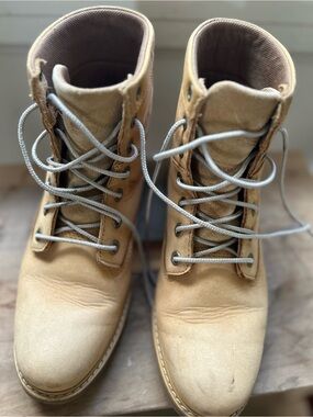 Timberland Brown and Orange Interior Label Detail